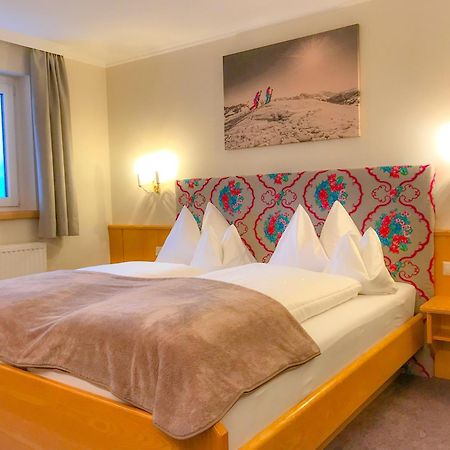 Andi'S Skihotel โอเบอร์เทาเอิร์น ภายนอก รูปภาพ