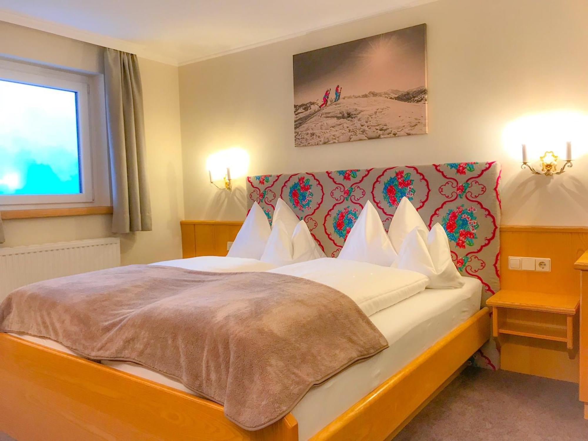 Andi'S Skihotel โอเบอร์เทาเอิร์น ภายนอก รูปภาพ