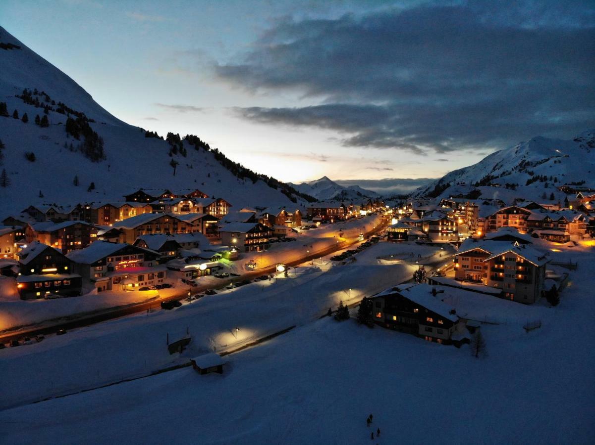 Andi'S Skihotel โอเบอร์เทาเอิร์น ภายนอก รูปภาพ