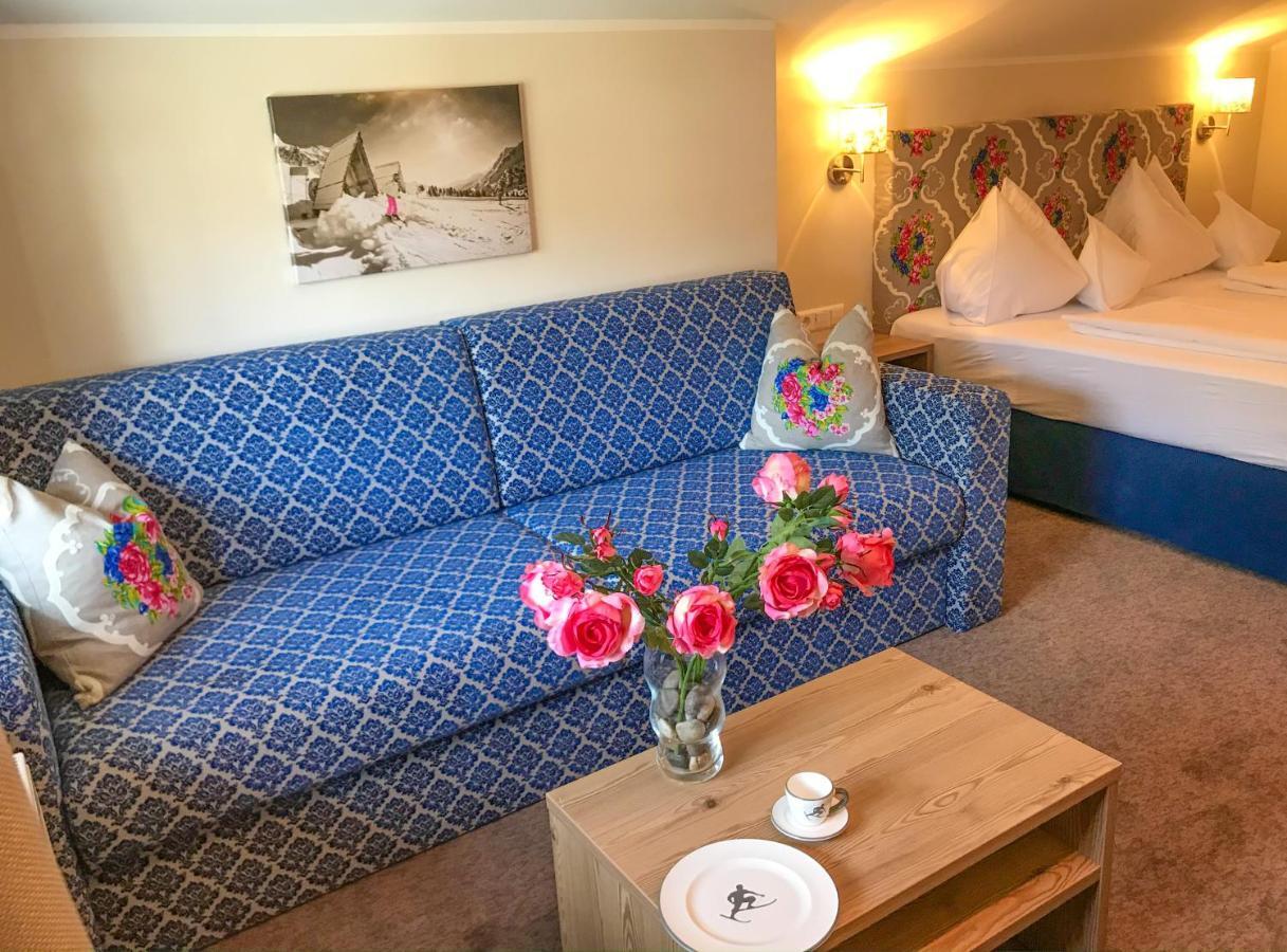 Andi'S Skihotel โอเบอร์เทาเอิร์น ภายนอก รูปภาพ